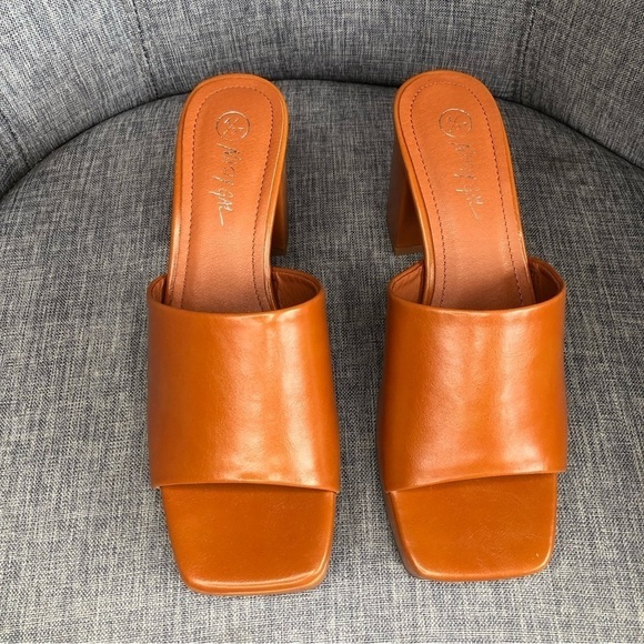 NWOT Nasty Gal cognac faux leather block heel platform sandals 7 - Picture 5 of 10
